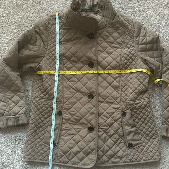 Liz Claiborne Outerwear Quilted Jacket with Plaid Lining! - Picture 5 of 9